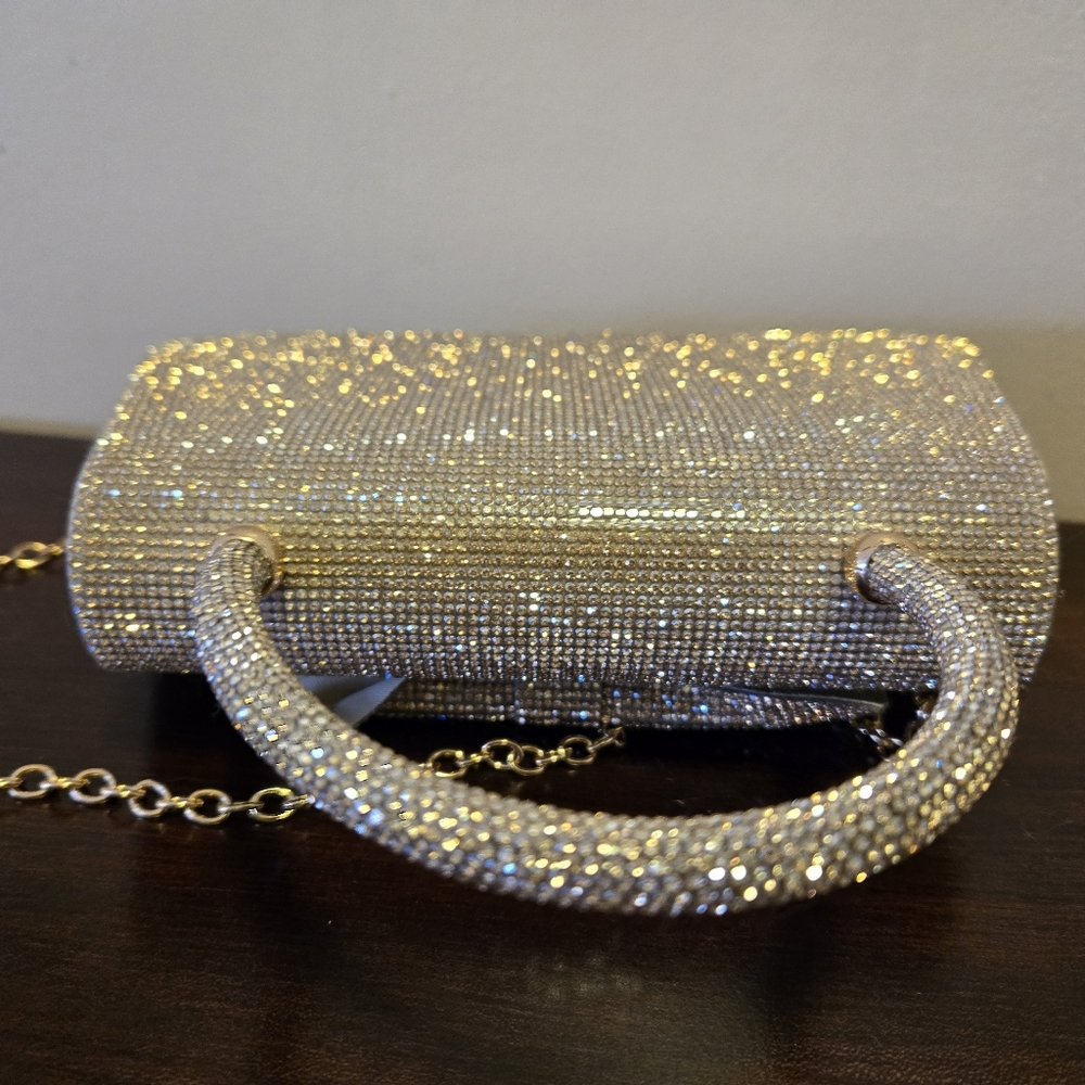 Windsor Gold Rhinestone Bow Clutch✨️🌃 - Picture 4 of 11